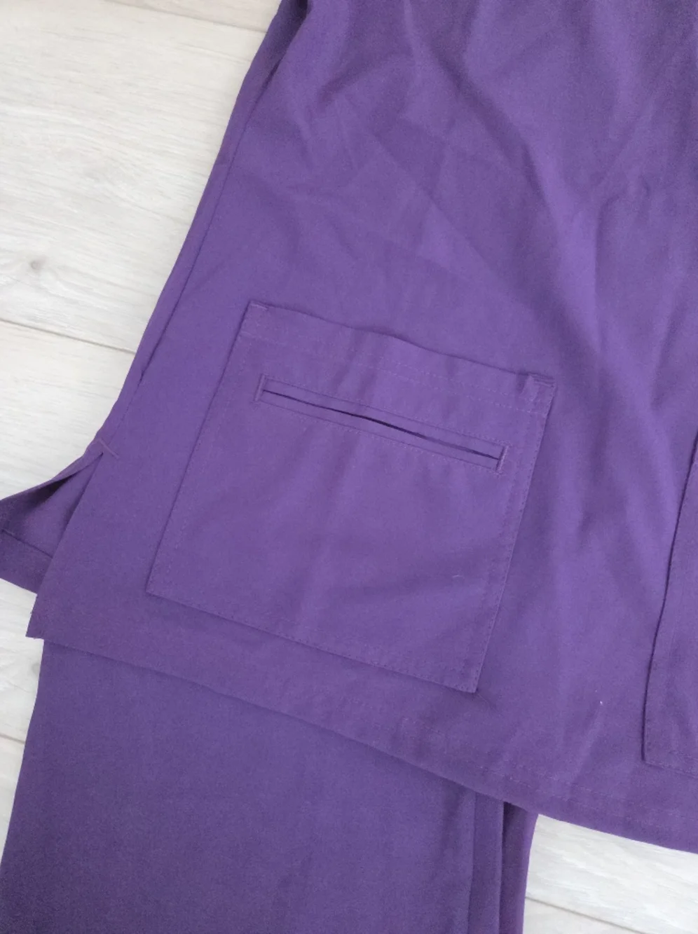 Scrub Set 💜 - Picture 7 of 8
